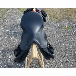 Selle Mixte Standard T8 (Noir) Taille 17''*Thorowgood Best