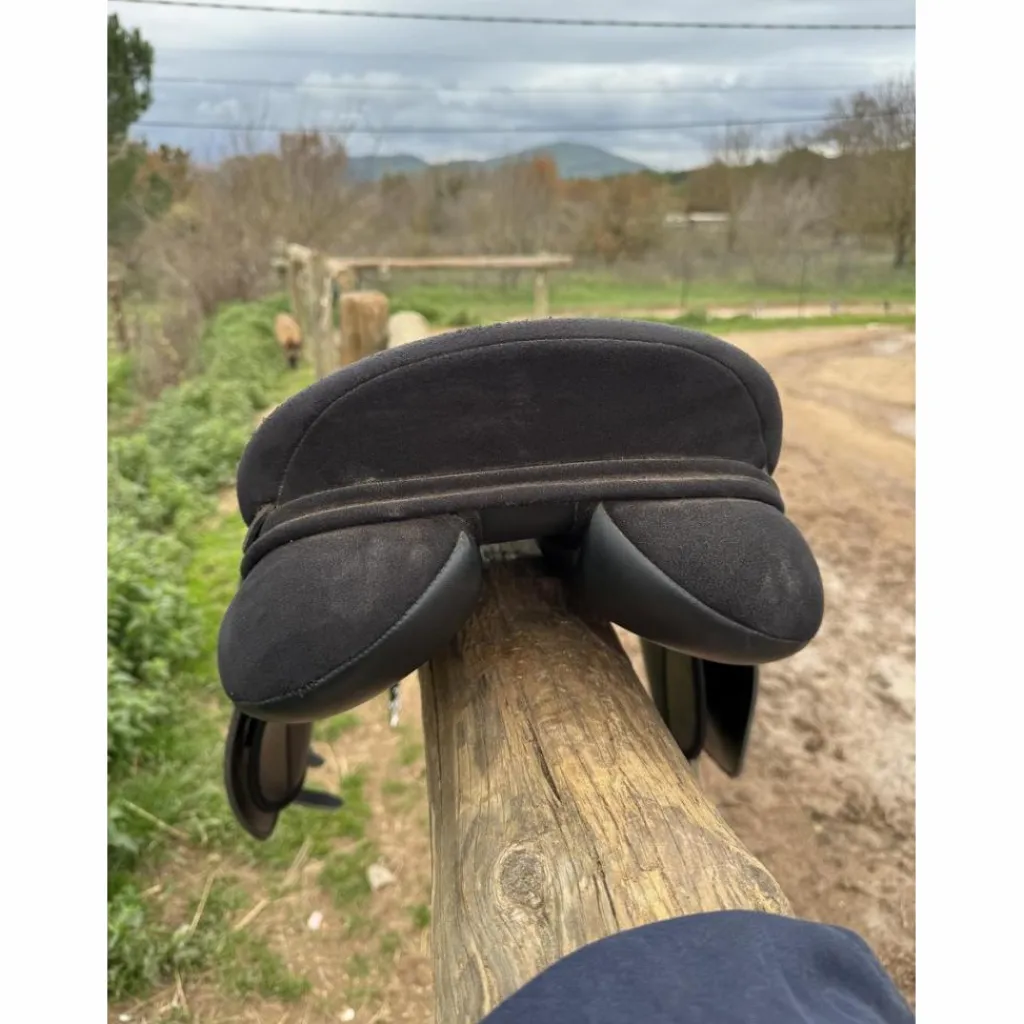 Thorowgood Selles Mixtes>Selle T4 haut garrot 17’