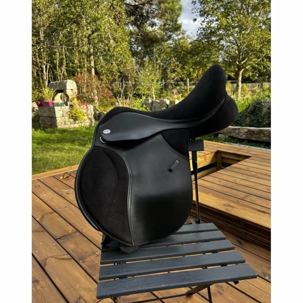 Selle taille 17 pouces*Thorowgood Sale