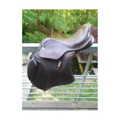 Selle type cross 16"5 marque ZALDI*