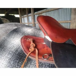 Selle western de randonnée et sacoches*- Marque inconnue - Sale