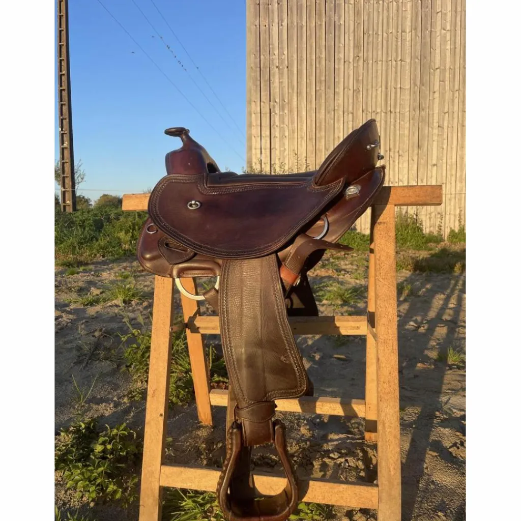 - Marque inconnue - Selles De Western>Selle Western Startrekk Deuber Shorty Taille 3 – rare, dos court, treeless