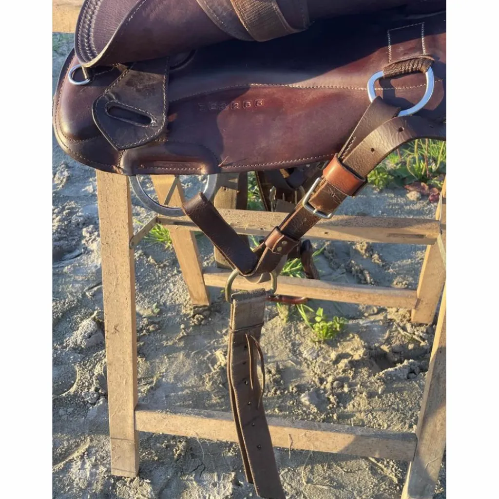 - Marque inconnue - Selles De Western>Selle Western Startrekk Deuber Shorty Taille 3 – rare, dos court, treeless