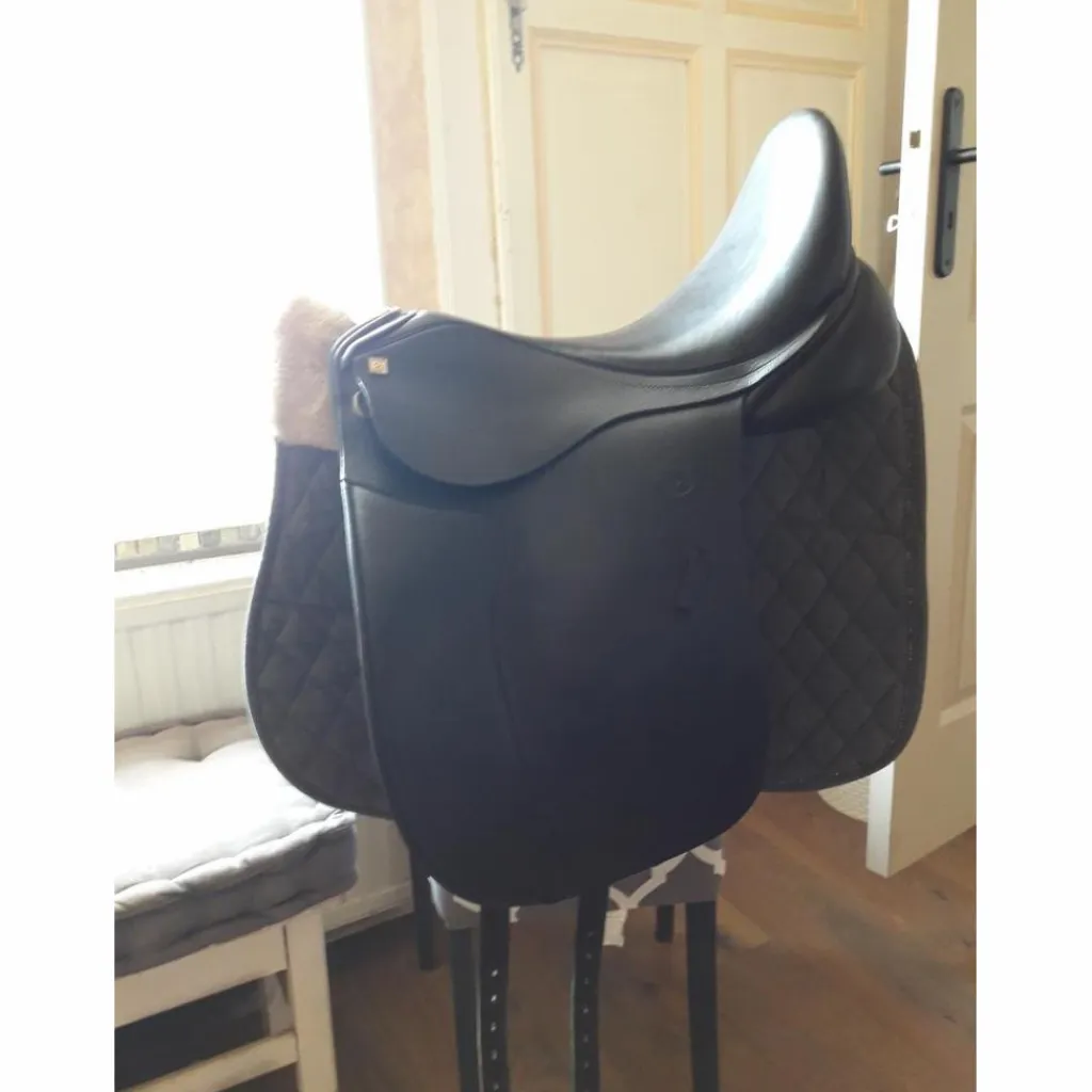 - Marque inconnue - Selles De Dressage>SLLE DRESSAGE