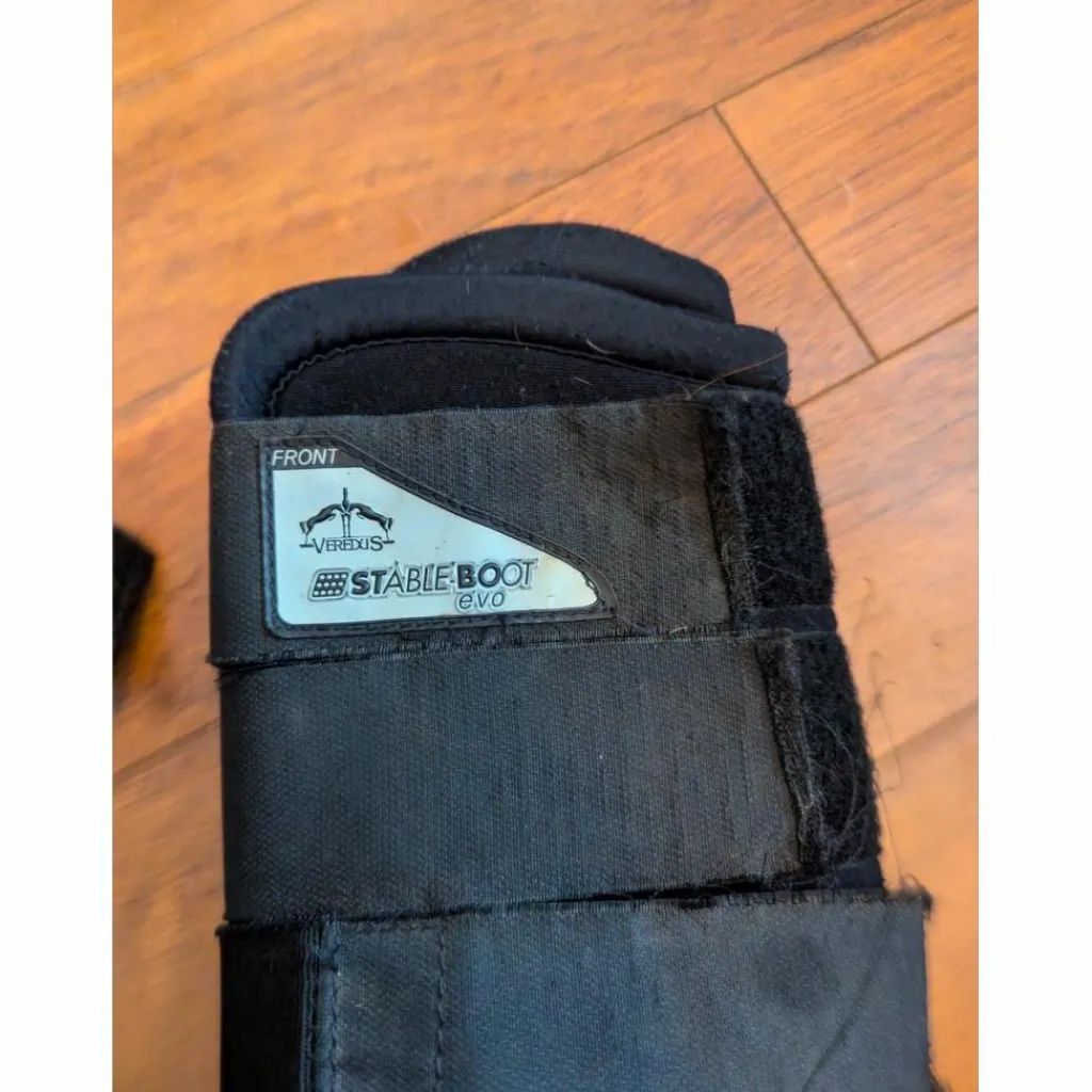 Veredus Repos>Stable boots Evo