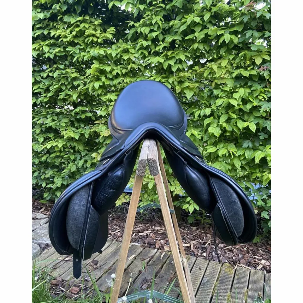 Thorowgood Selles De Dressage>T8 Anatomic 17"