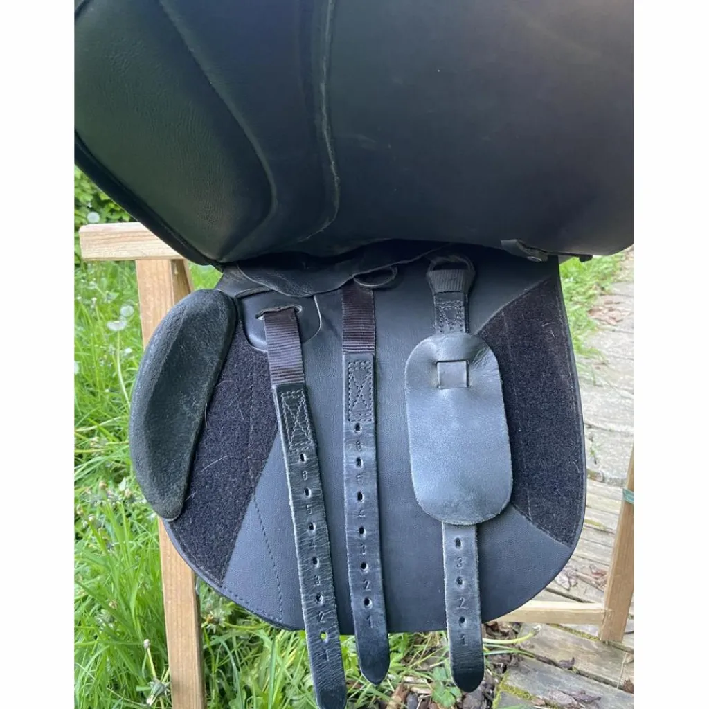 Thorowgood Selles De Dressage>T8 Anatomic 17"