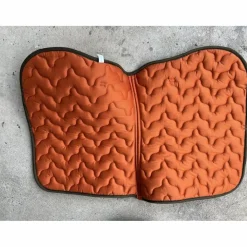 tapis de selle neuf orange*Equitheme