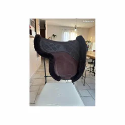 Tapis de selle forme de selle grip Lemieux x*Acavallo Hot
