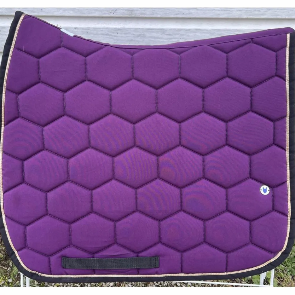 Tapis dressage violet bord noir et or Equidées*Equidees Hot