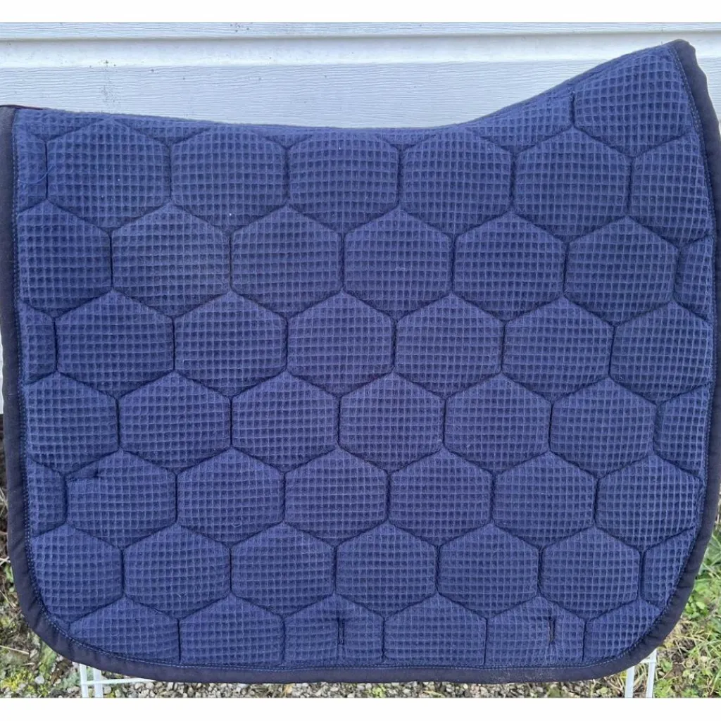 Tapis dressage violet bord noir et or Equidées*Equidees Hot