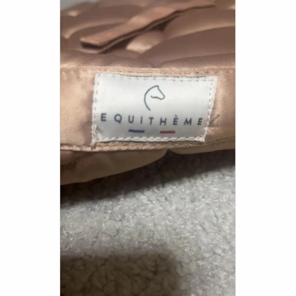 tapis equithème*- Marque inconnue - Sale