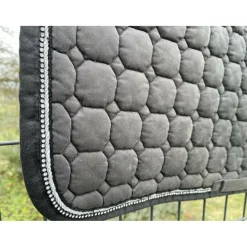 Tapis et bonnet*Equiline Discount
