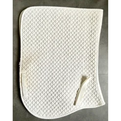 Tapis et bonnet blanc* Sale