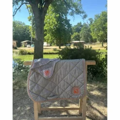 tapis et bonnet*Childeric Best