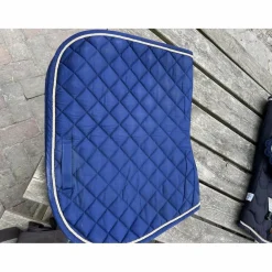 Dy'on Ensemble Tapis + Bonnet><noscript><img width=
