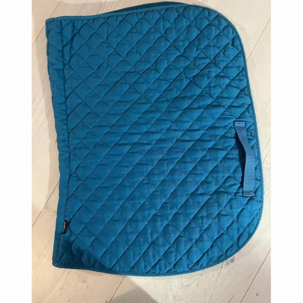tapis bleu*Fouganza Outlet