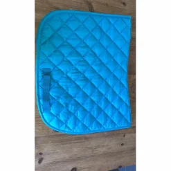 Tapis bleu*Fouganza Online