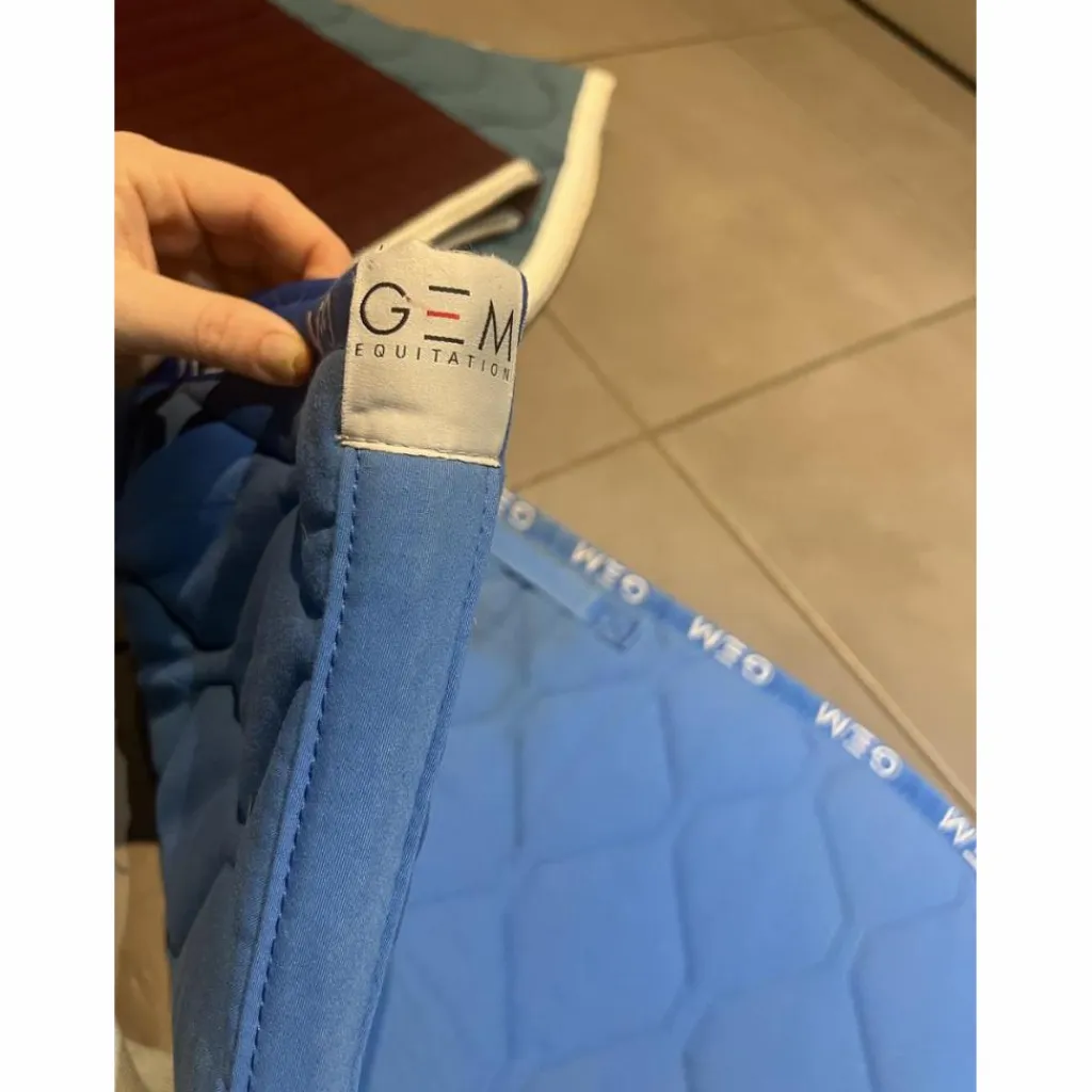 GEM Tapis>Tapis bleu électrique