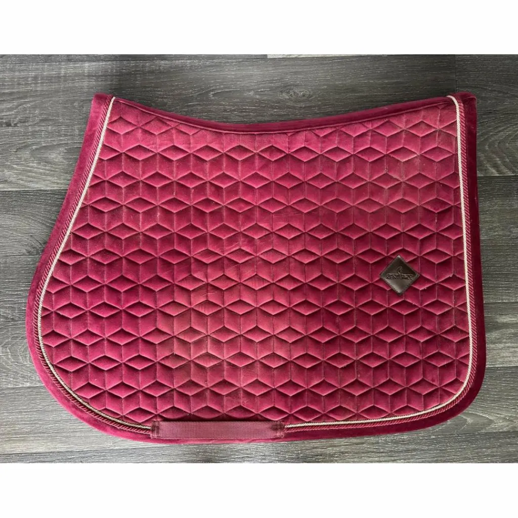 Kentucky Tapis>Tapis Velvet Fuschia