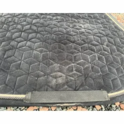 Tapis Velvet noir cheval*Kentucky Sale