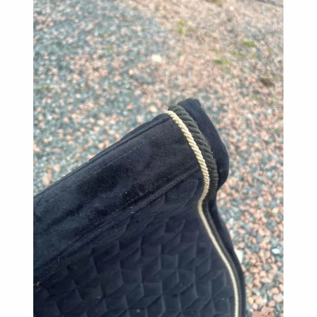 Tapis Velvet noir cheval*Kentucky Sale