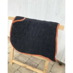 Ensemble Tapis + Bonnet><noscript><img width=