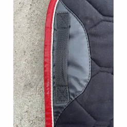 GEM Ensemble Tapis + Bonnet>tapis noir et rouge