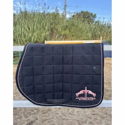 Veredus Tapis>tapis noir et rose