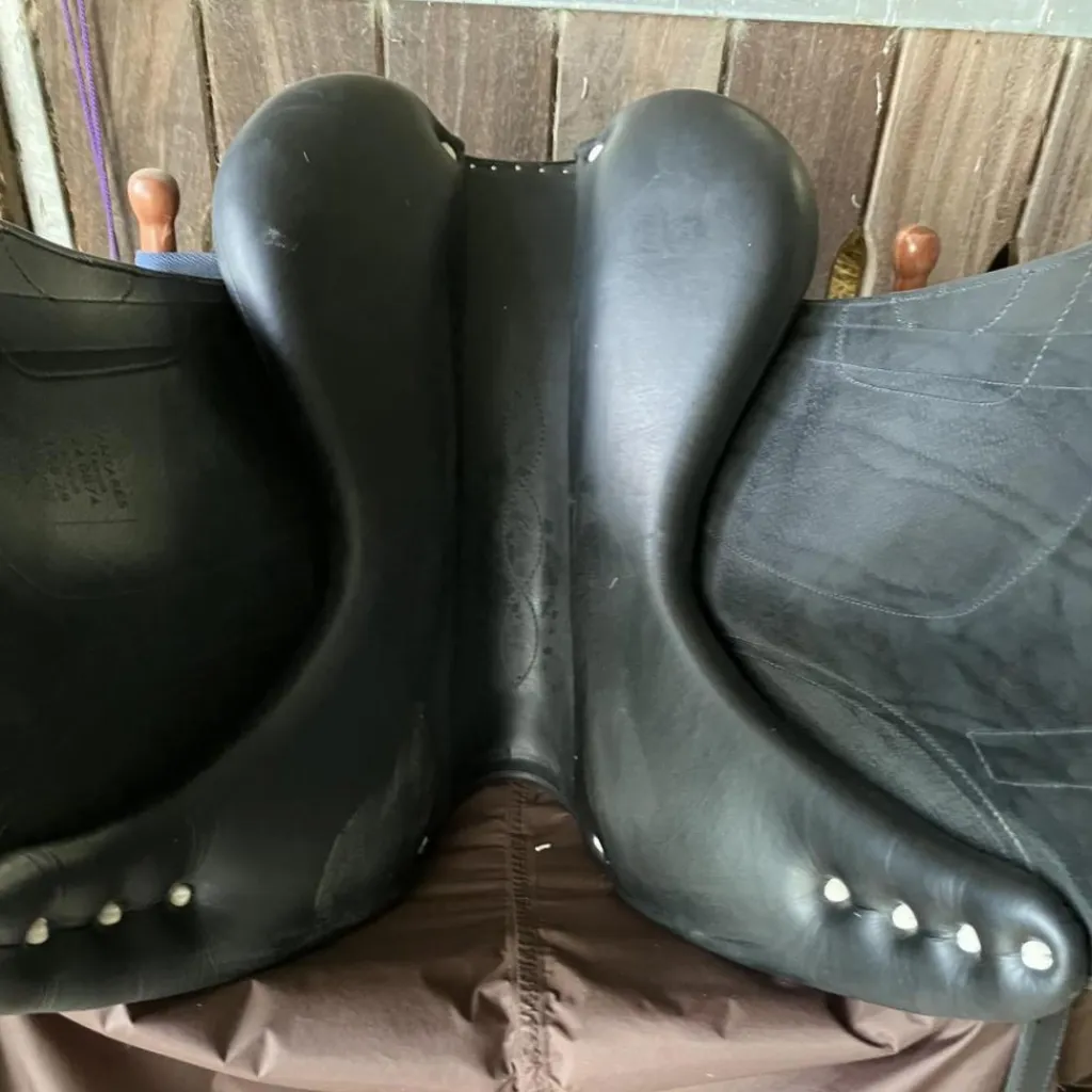 Antares Selles De Dressage>Tempo Antarès