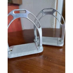 Jin Stirrup Etriers>Étrier Alu Wildkart