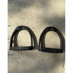 Compositi Etriers>Étriers noirs