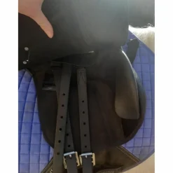 Vend ou échange selle 14 pouces*Wintec Outlet