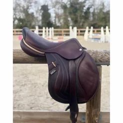 CWD Selles D'Obstacle>vend selle 2GS mademoiselle 18 pouces