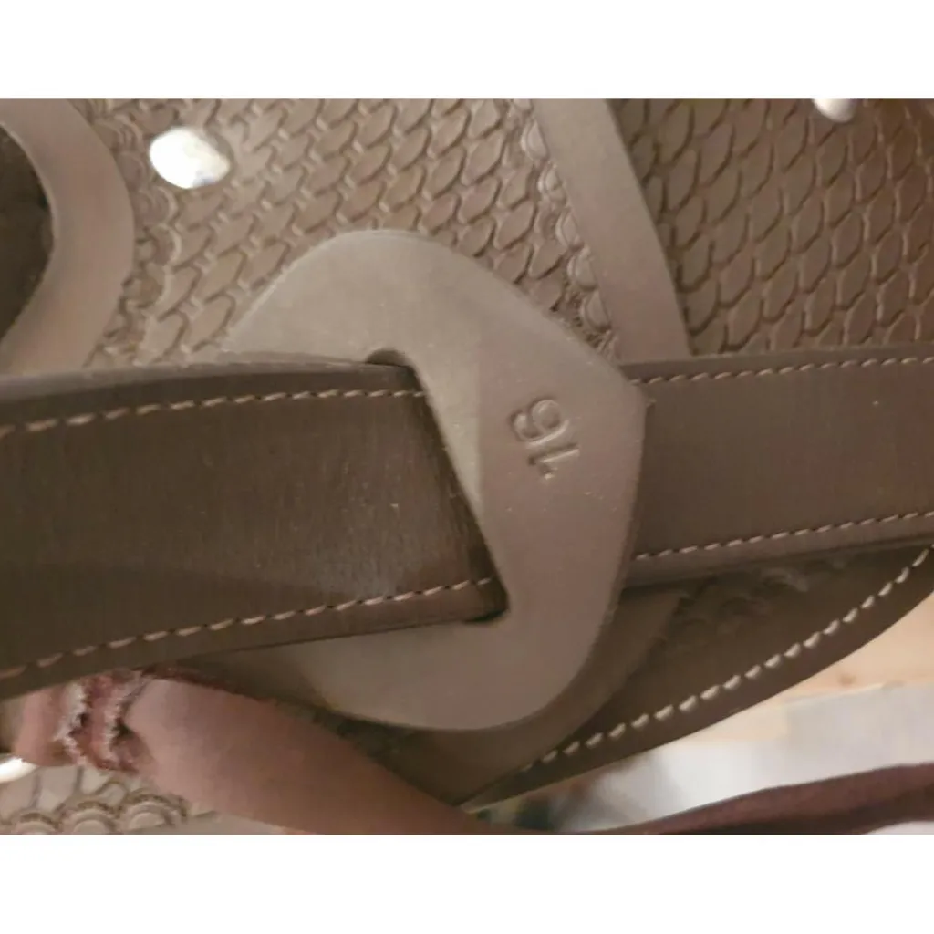 VENDS SELLE WESTERN SYNTHETIQUE*Padd