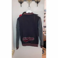 Kingsland Manteaux, Vestes Et Doudounes><noscript><img width=
