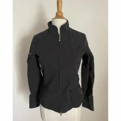 Veste noire taille 36*Fouganza