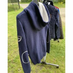 HAGG Sweats / Pulls><noscript><img width=